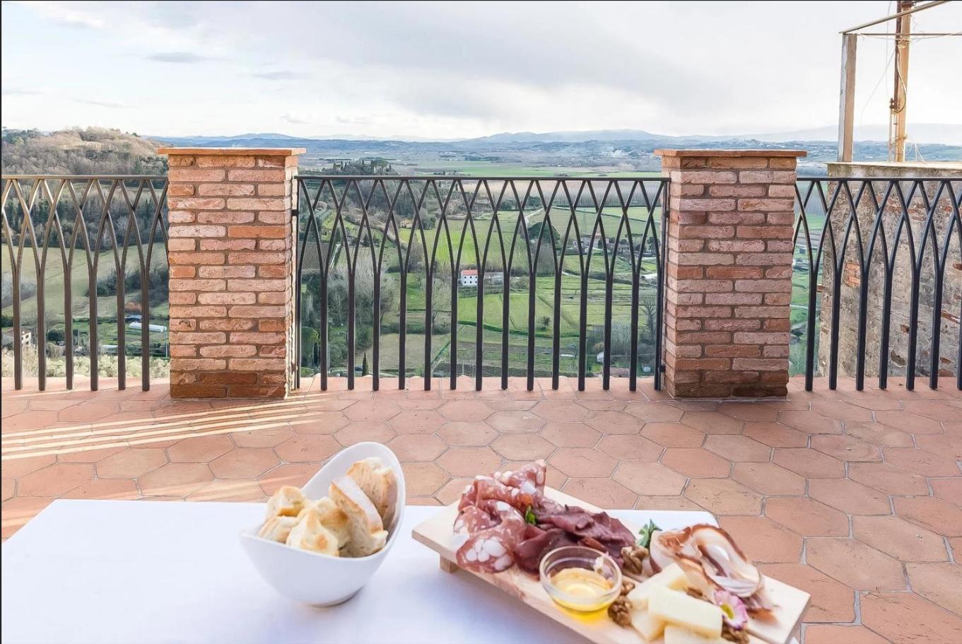 Le 3 Rane B&B Treggiaia Esterno foto