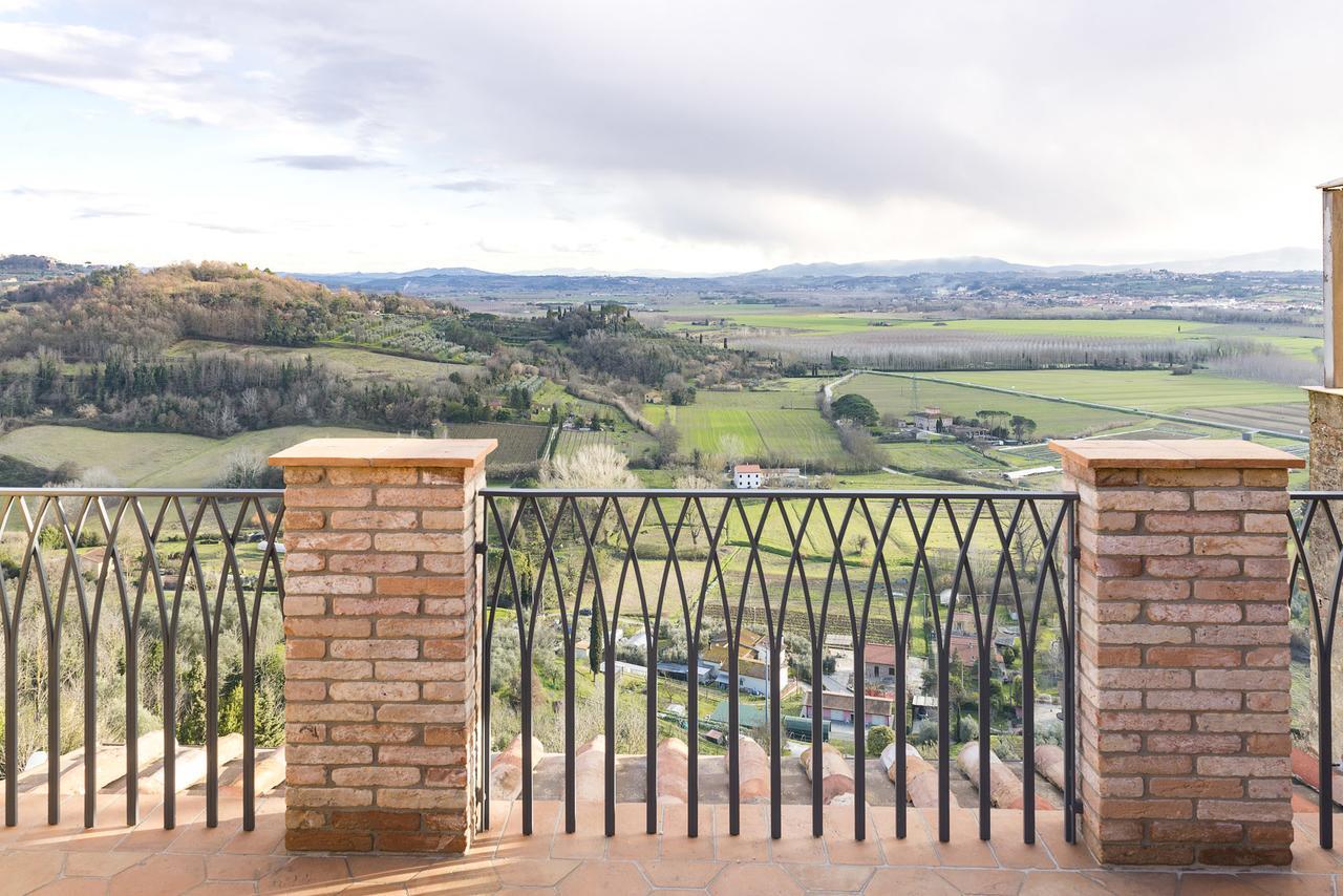 Le 3 Rane B&B Treggiaia Esterno foto